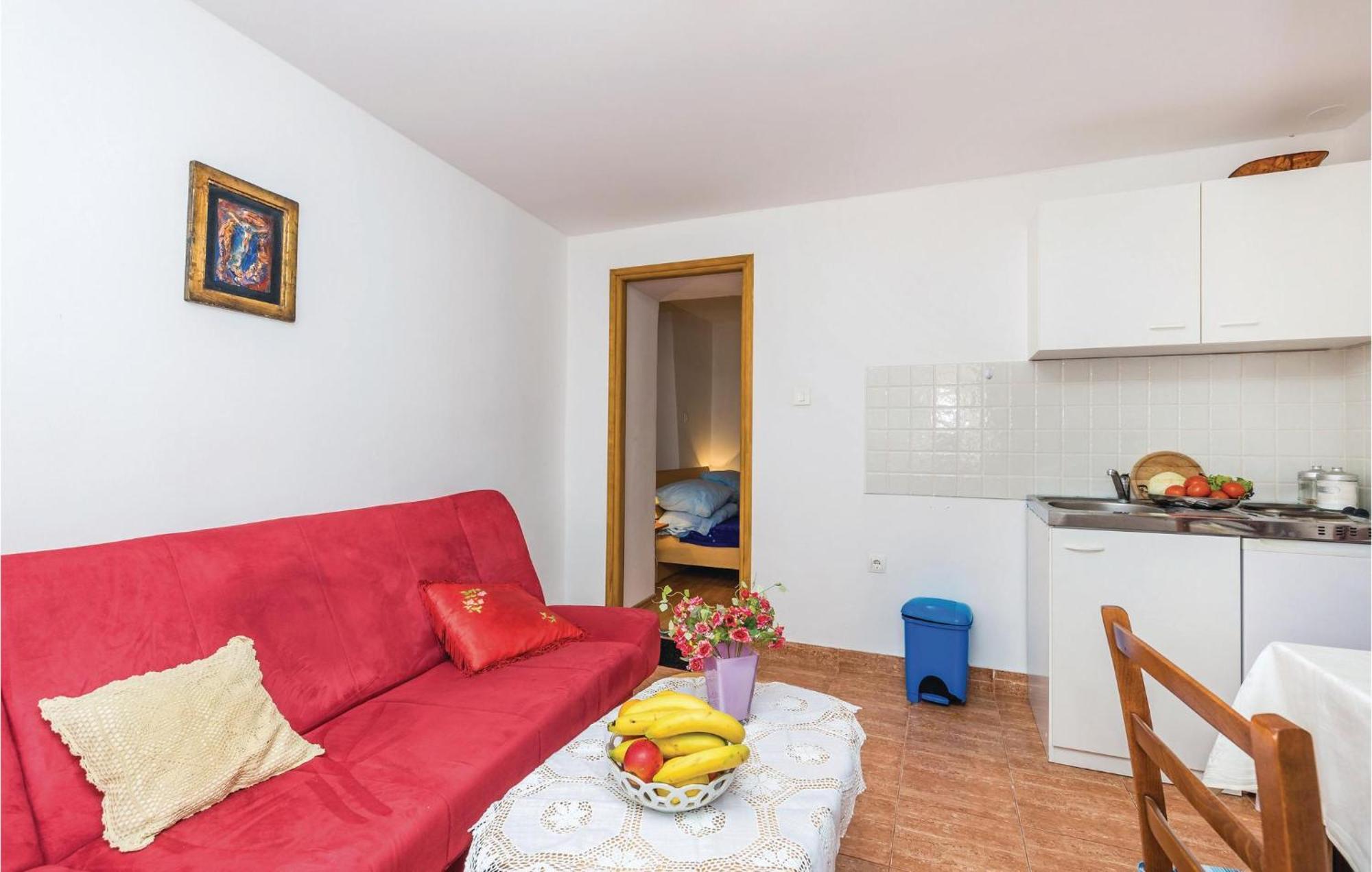 1 Bedroom Nice Apartment In Senj セニ エクステリア 写真
